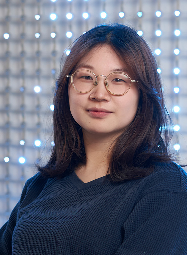 Xinyu Zheng Headshot