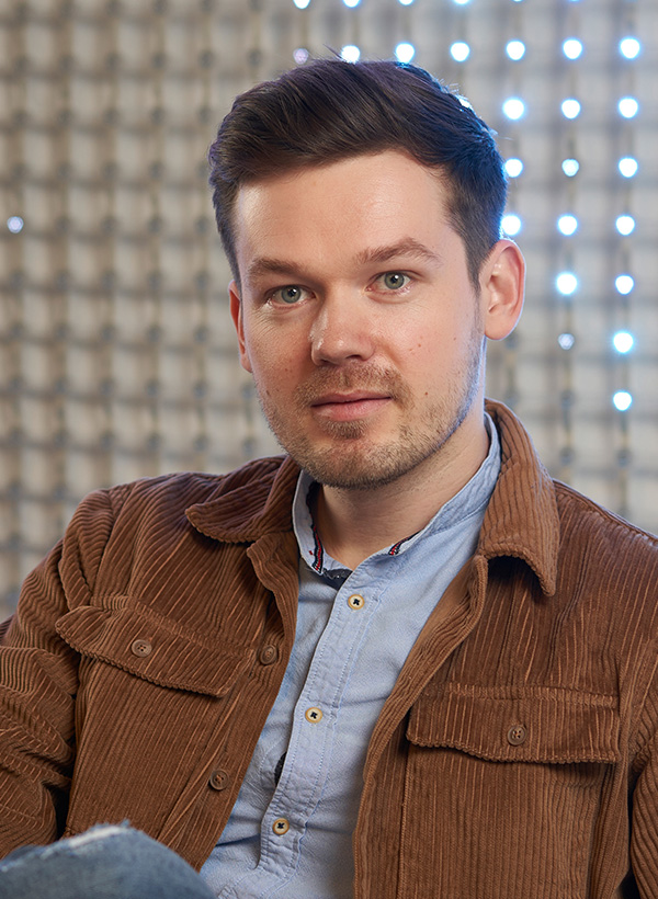 Arnoldas Strazdas Headshot