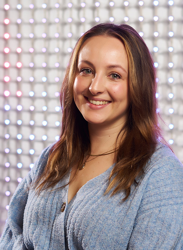 Random42 Alexandra Rose